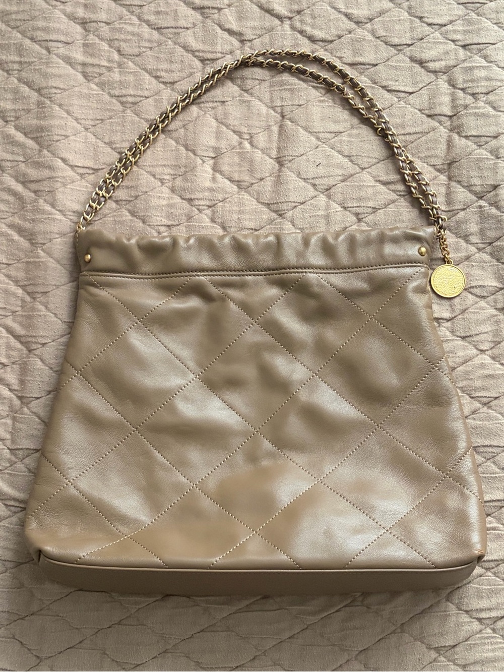 Quilted Shoulder Bag in Taupe with Gold Chain like new